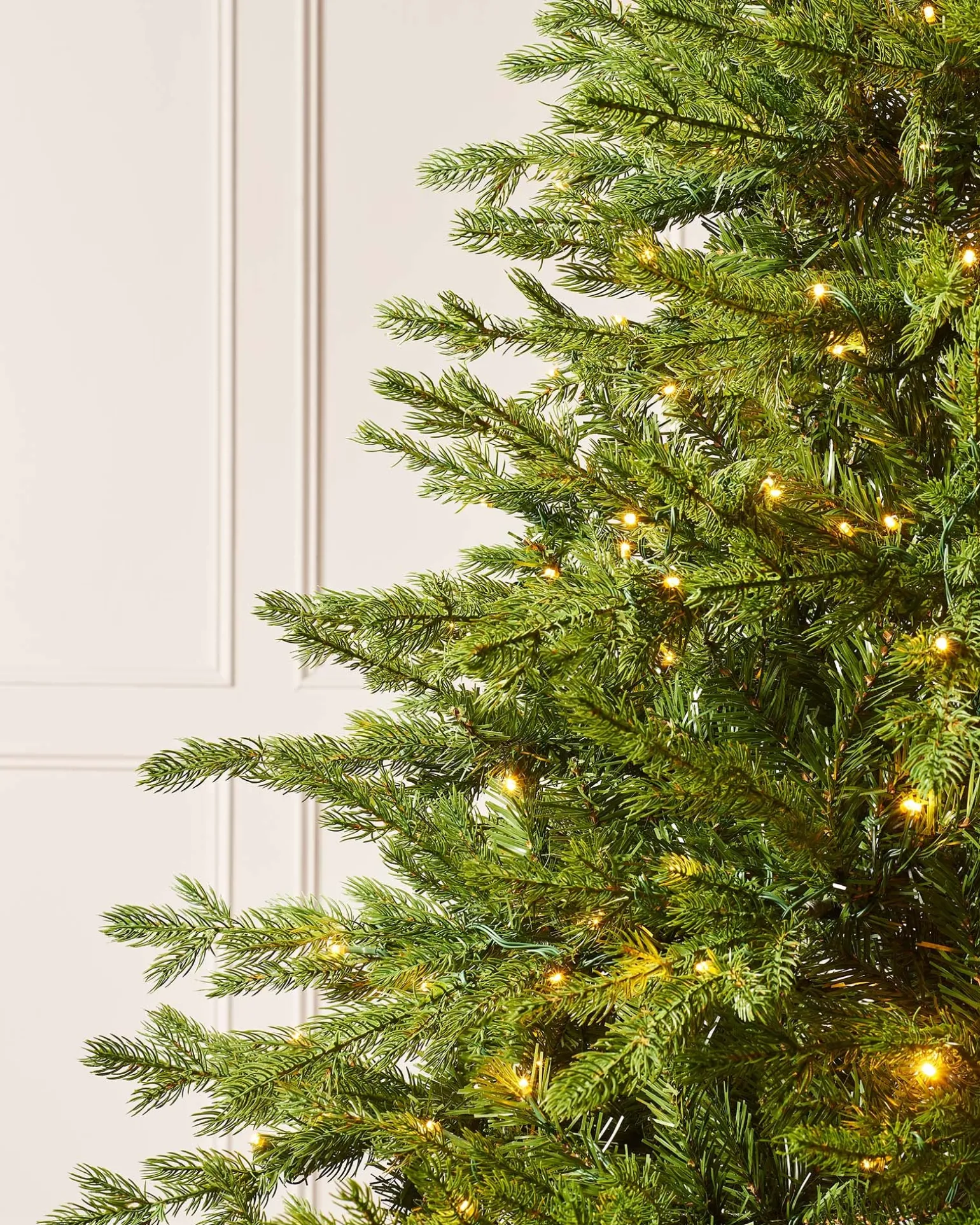 Pre-Lit Windsor Fir Christmas Tree, Dual Warm White, 6 Ft