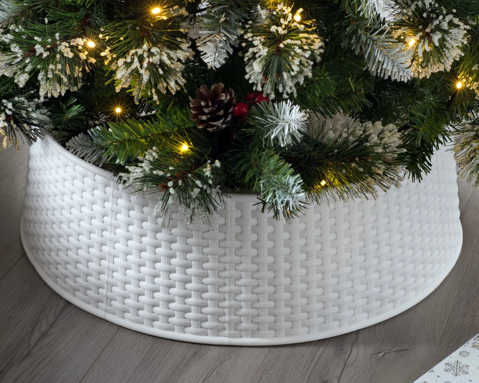 Rattan Effect Tree Collar, White, 65 Cm