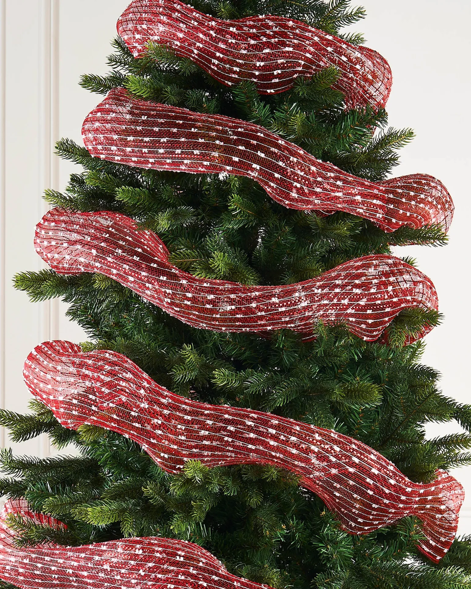 Red And White Mesh With Red Foil, 9 M