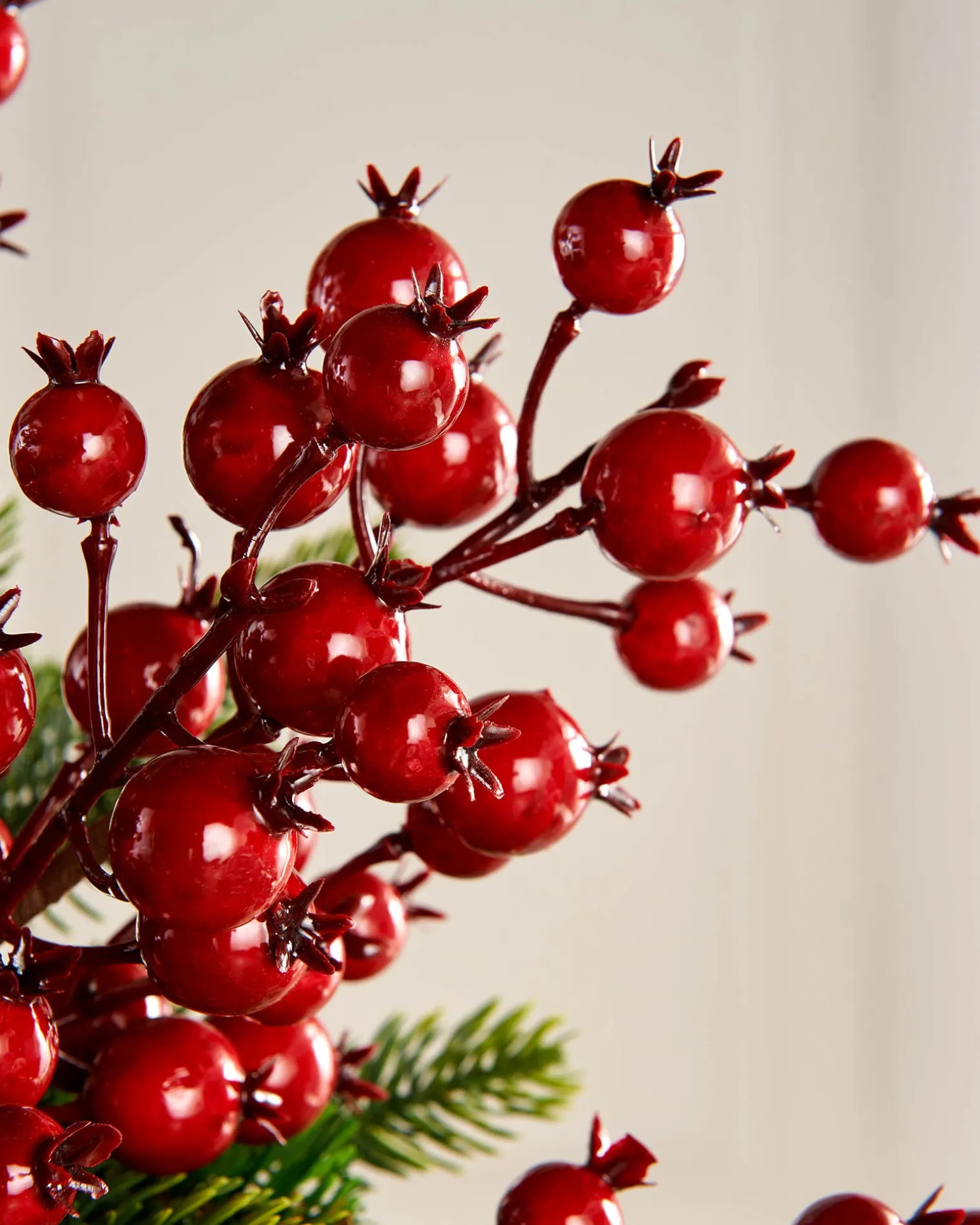 Red Berry Tree Topper, 90 Cm
