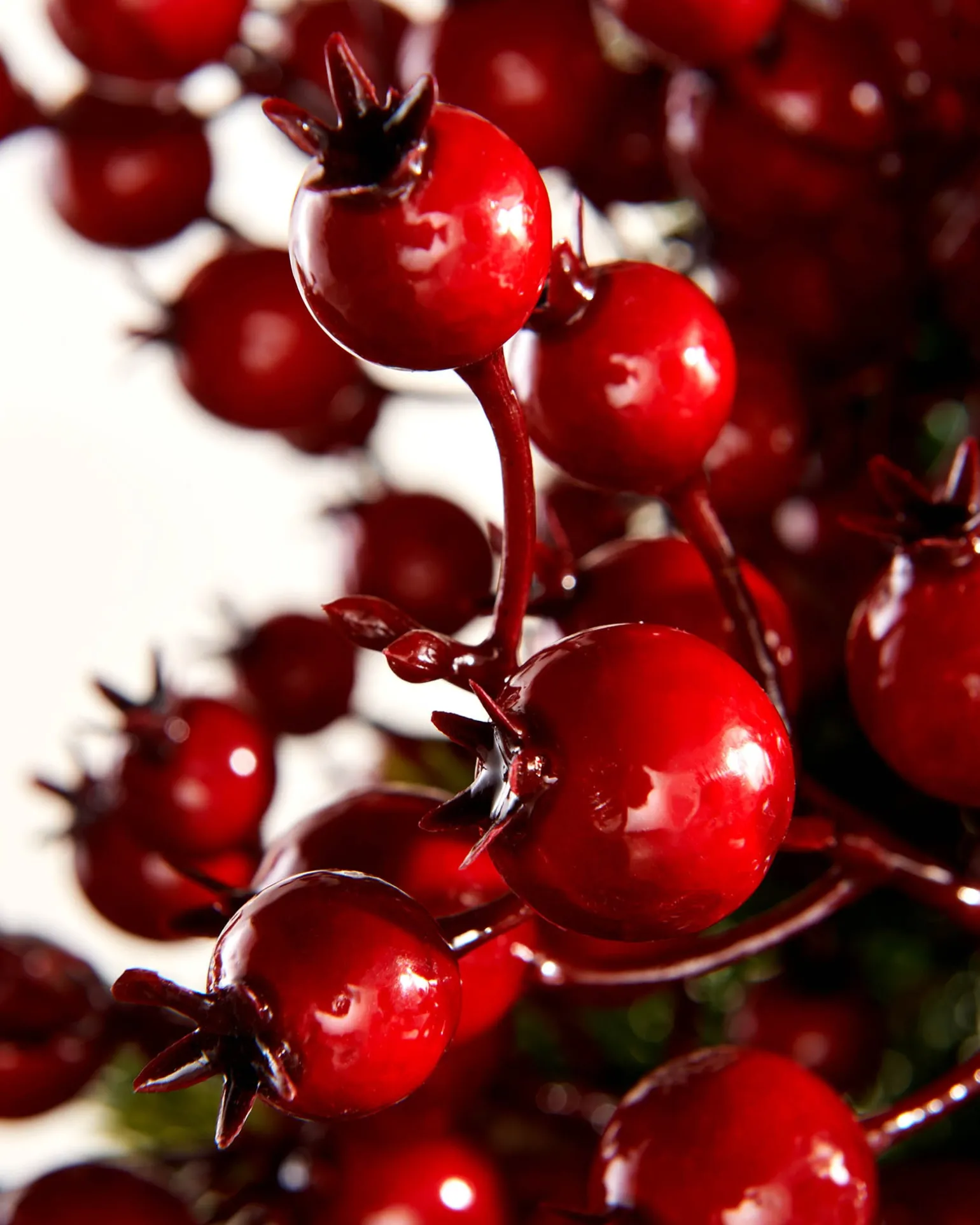 Red Berry Tree Topper, 90 Cm