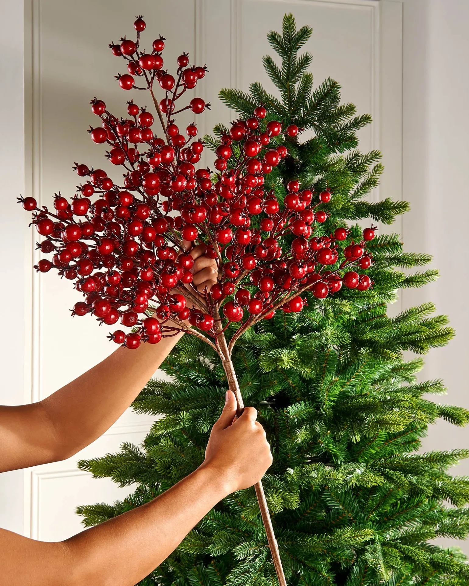 Red Berry Tree Topper, 90 Cm