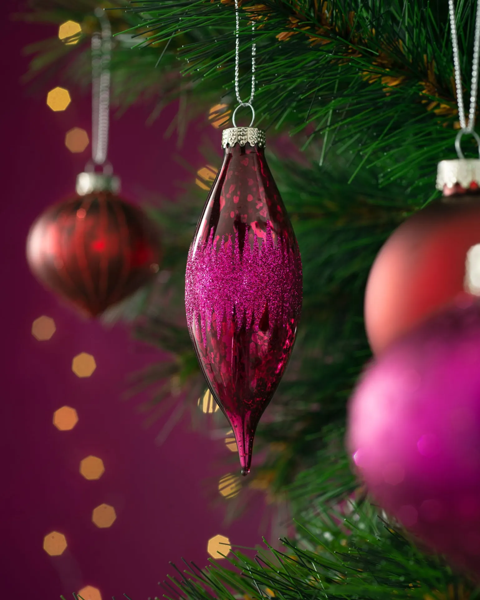 Ruby Glass Baubles, 20 Pack