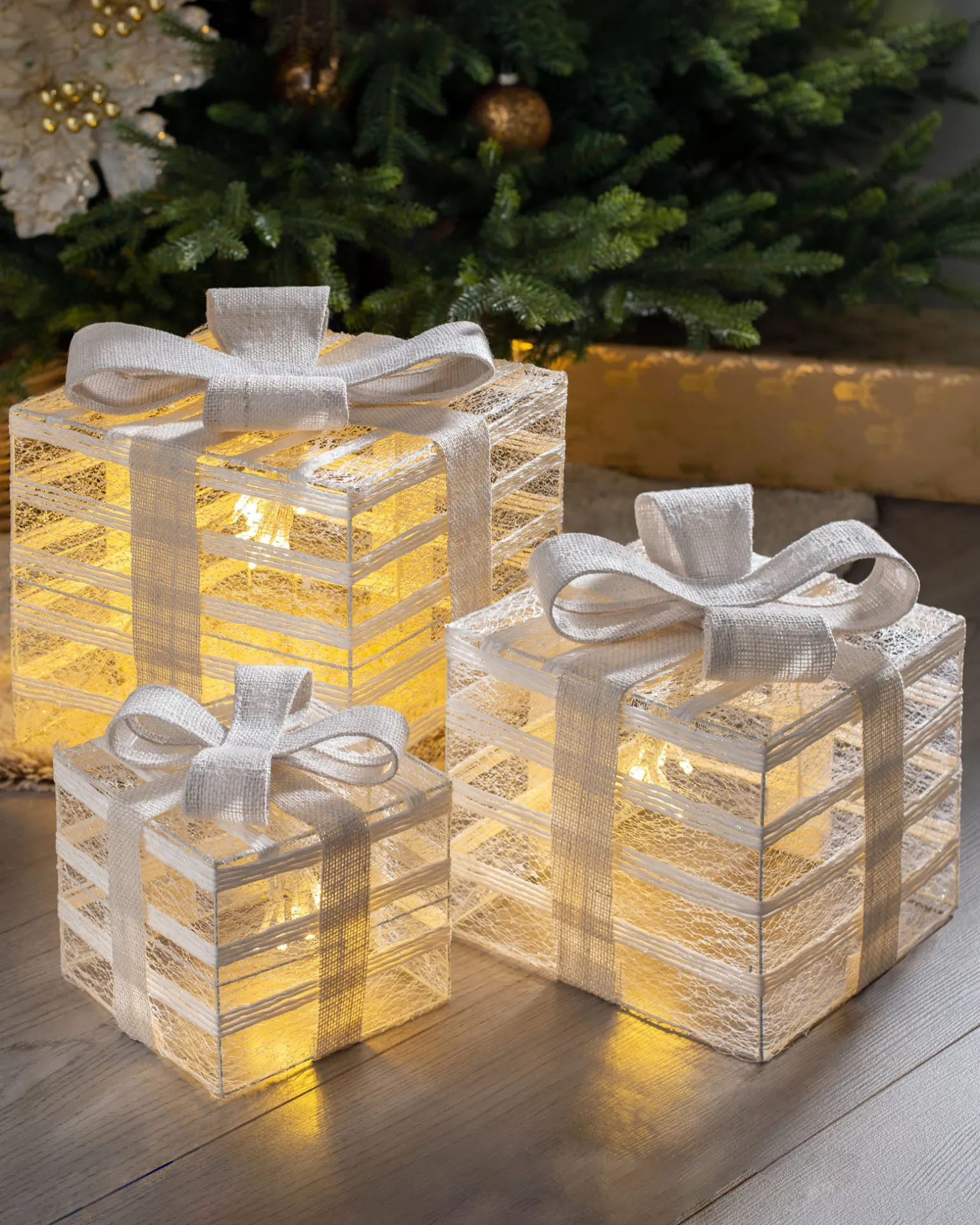 Set Of 3 Pre-Lit Paper String And Gauze Gift Boxes, 26 Cm