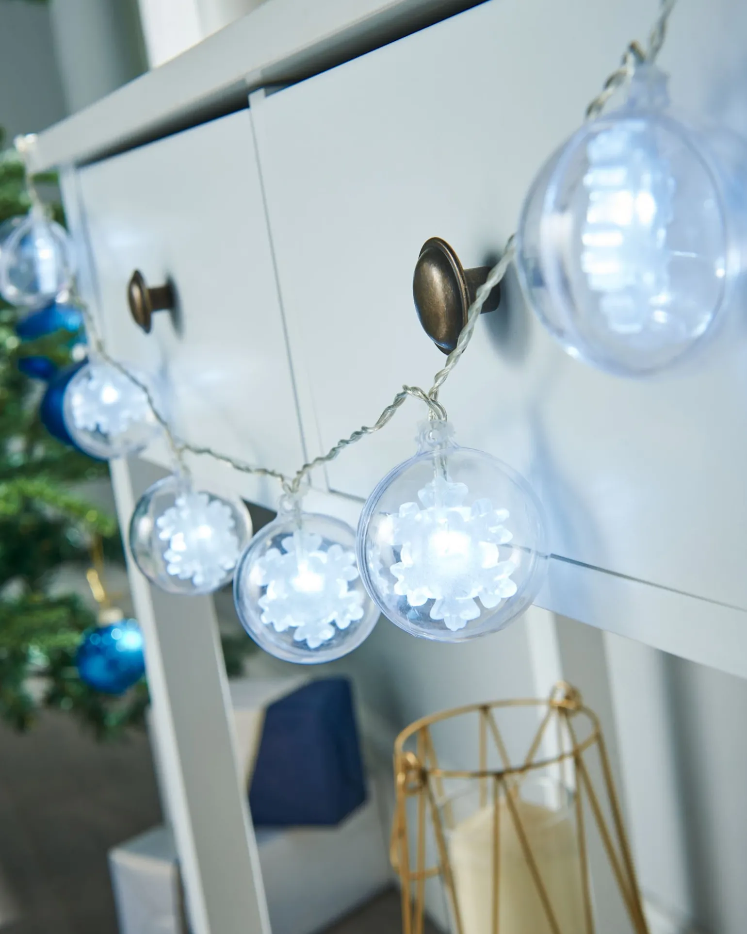 Snowflake Bauble LED Light String, White, 1.8 M