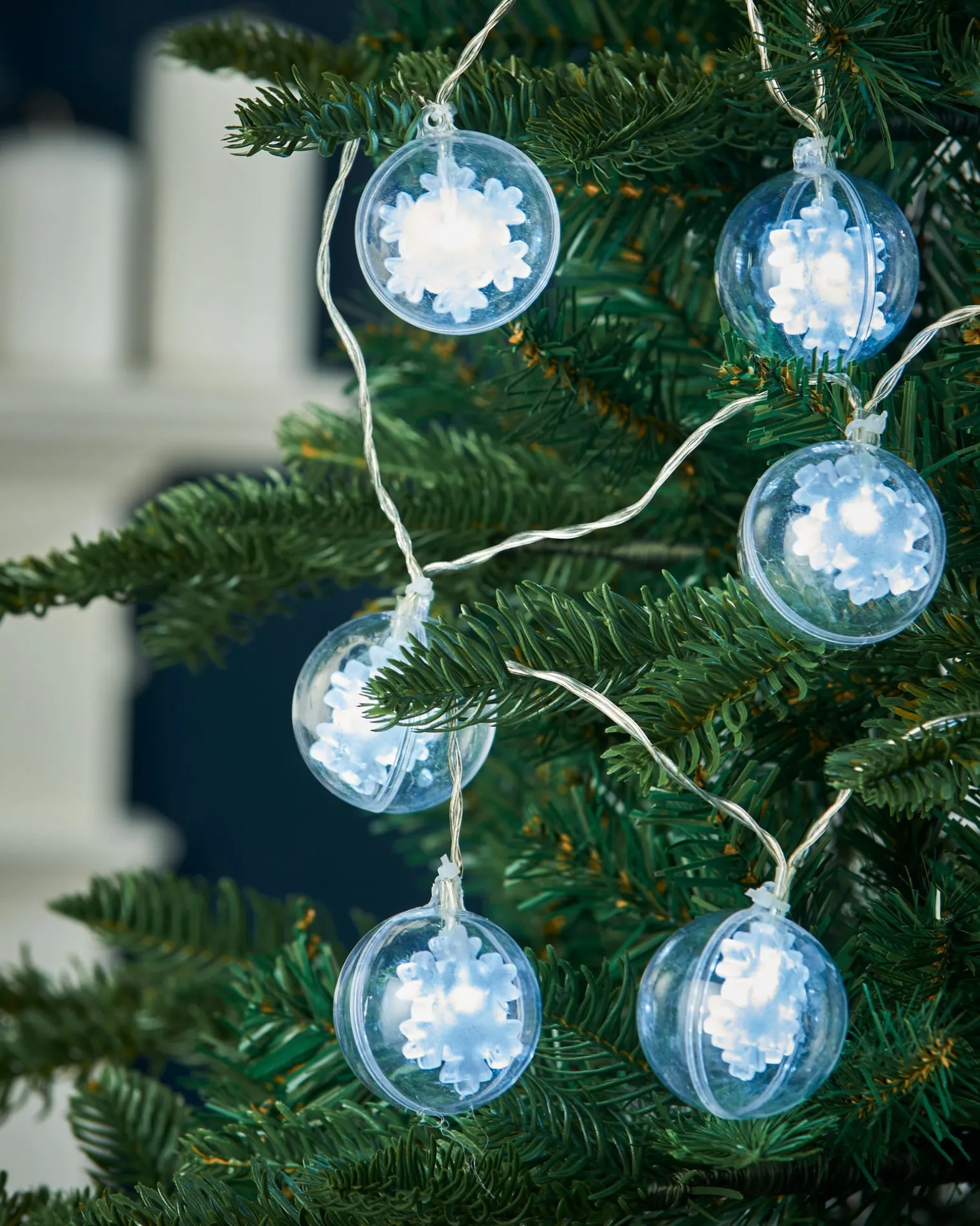 Snowflake Bauble LED Light String, White, 1.8 M