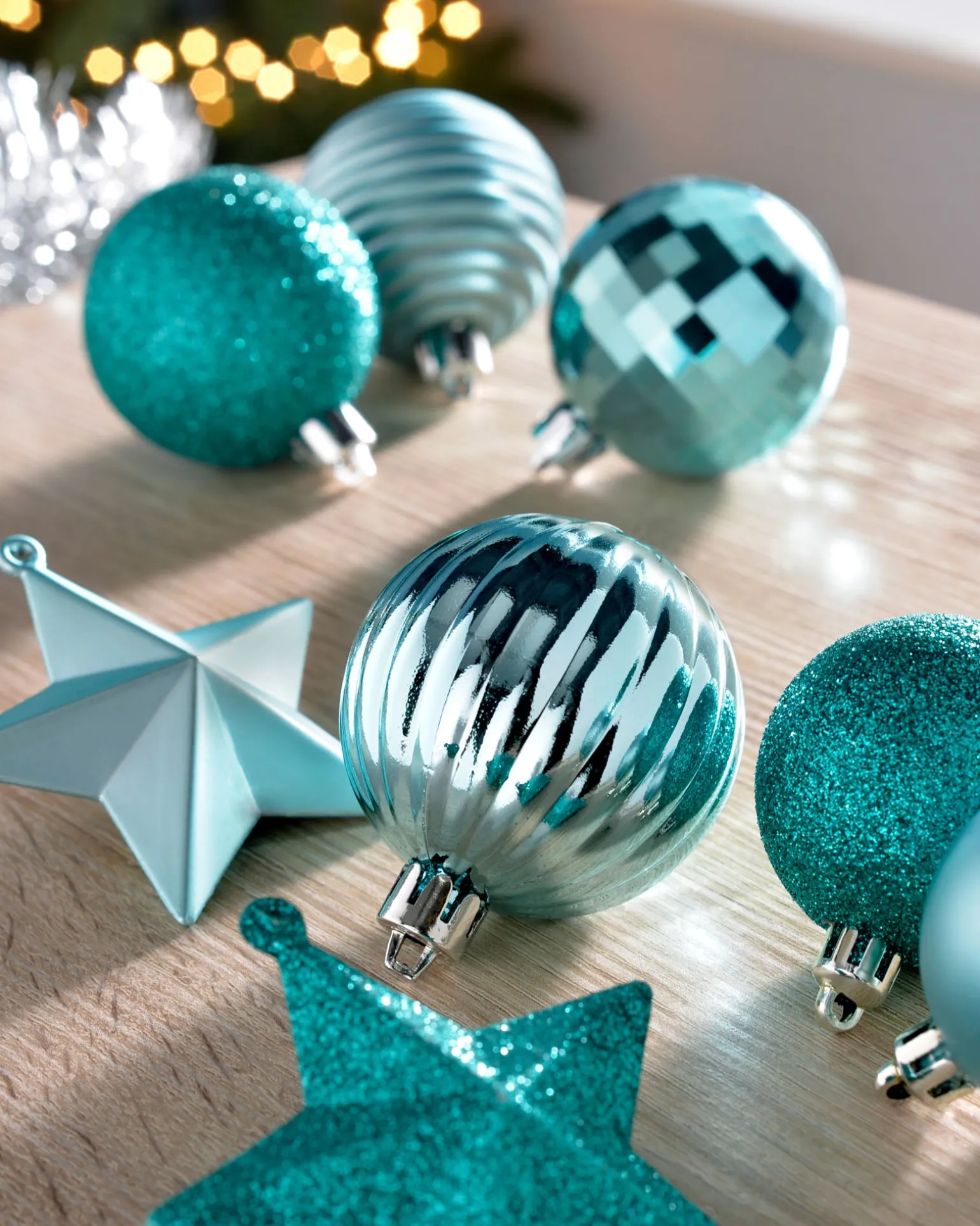 Teal Shatterproof Baubles Set, 42 Pack