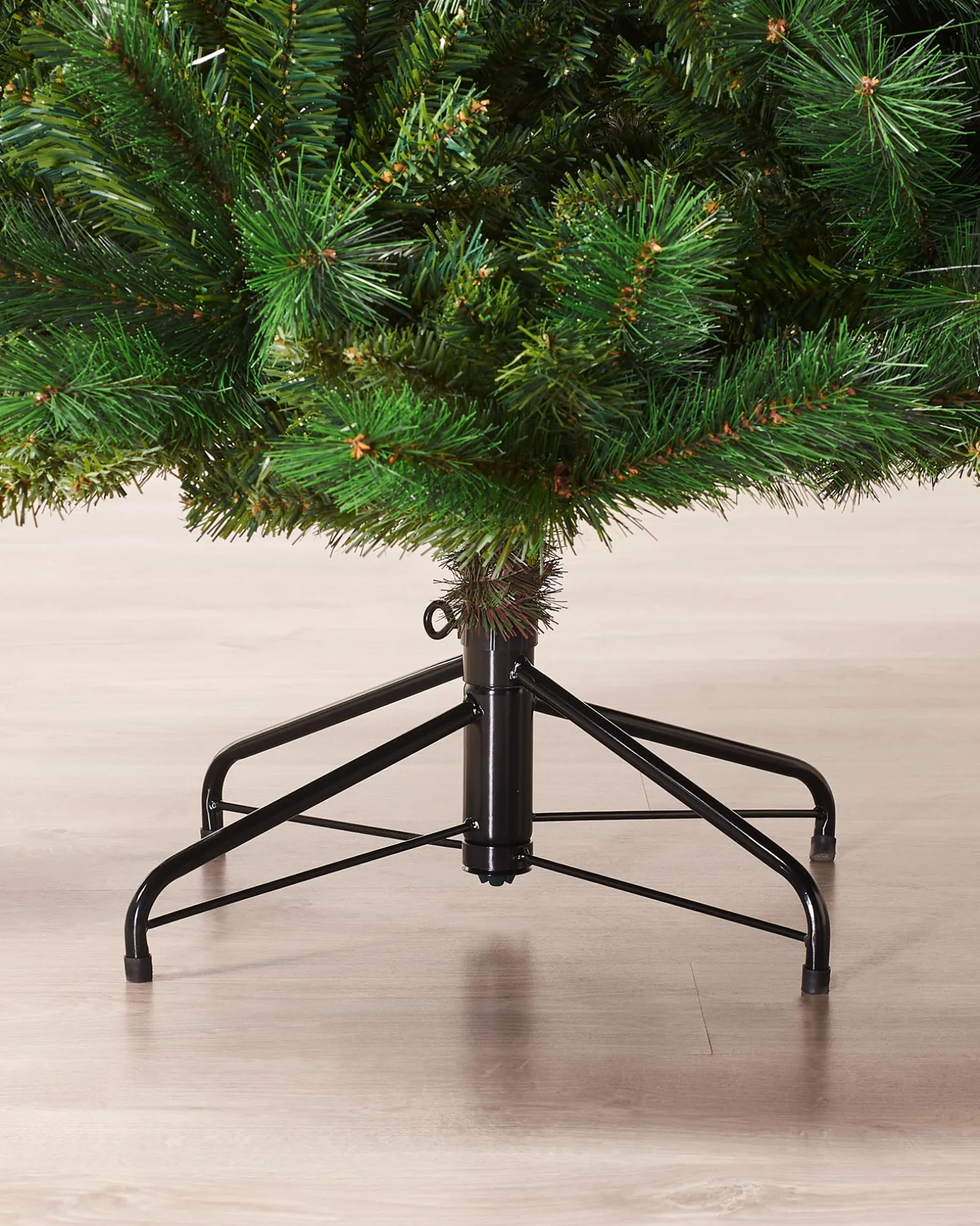 Victorian Pine Christmas Tree, 7 Ft