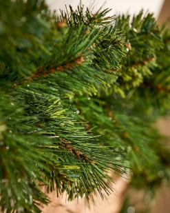 Victorian Pine Garland, 9 Ft