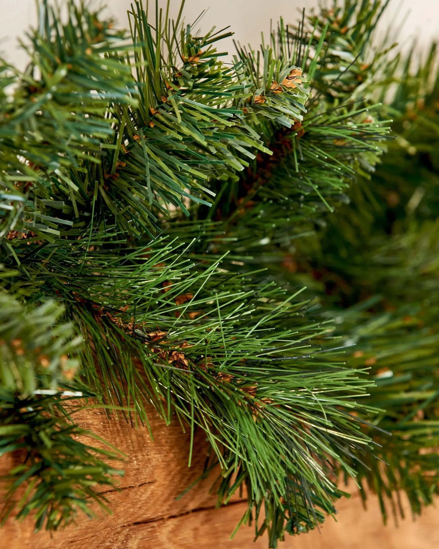 Victorian Pine Garland, 9 Ft