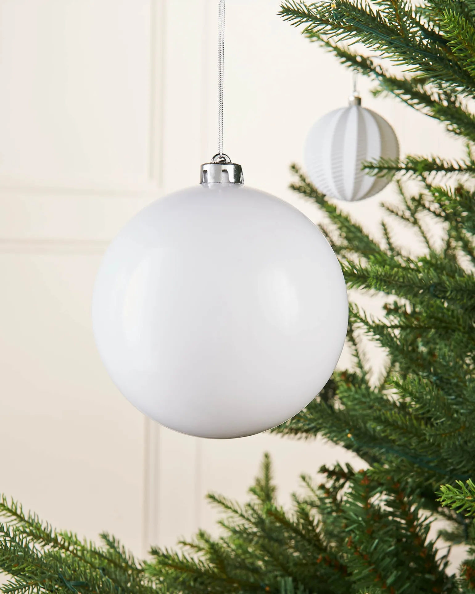 White Large Gloss Shatterproof Bauble, 15 Cm