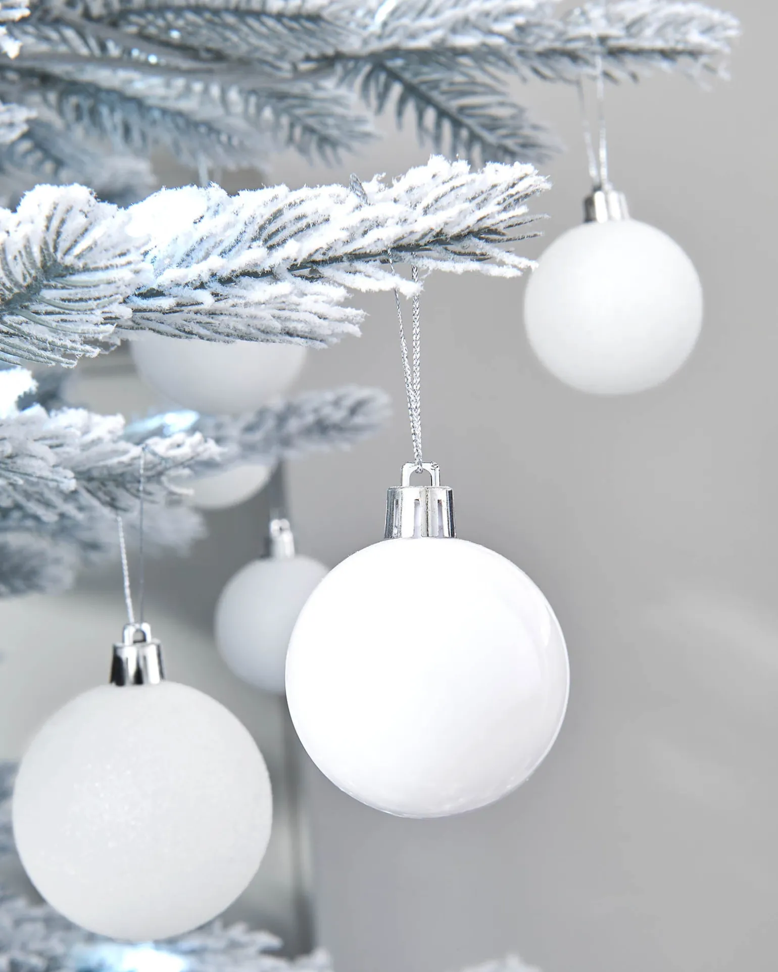 White Shatterproof Bauble, 50 Pack