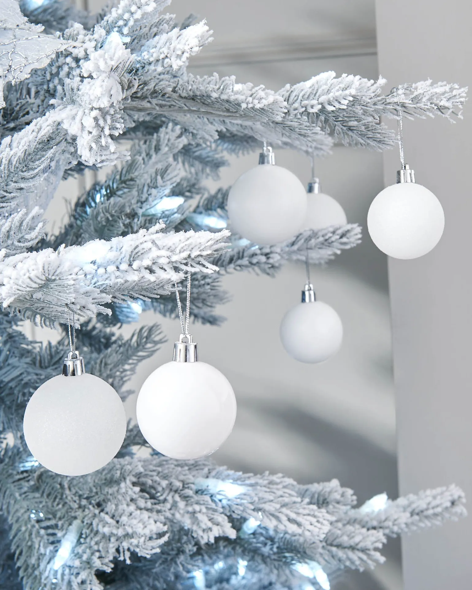 White Shatterproof Bauble, 50 Pack