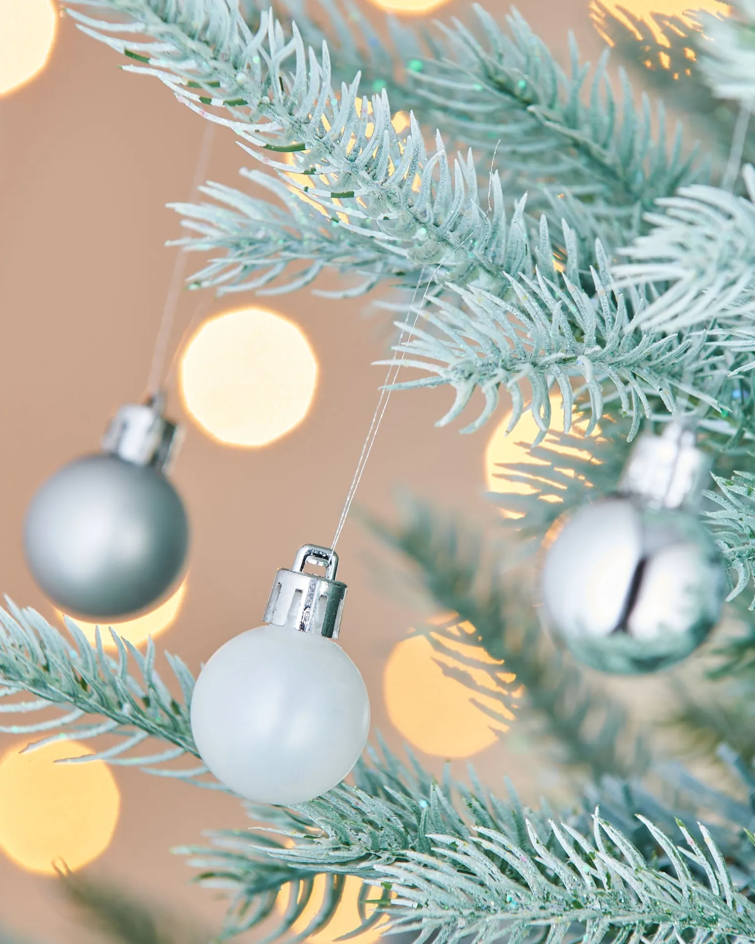 White/Silver Shatterproof Baubles, 36 Pack, 3 Cm
